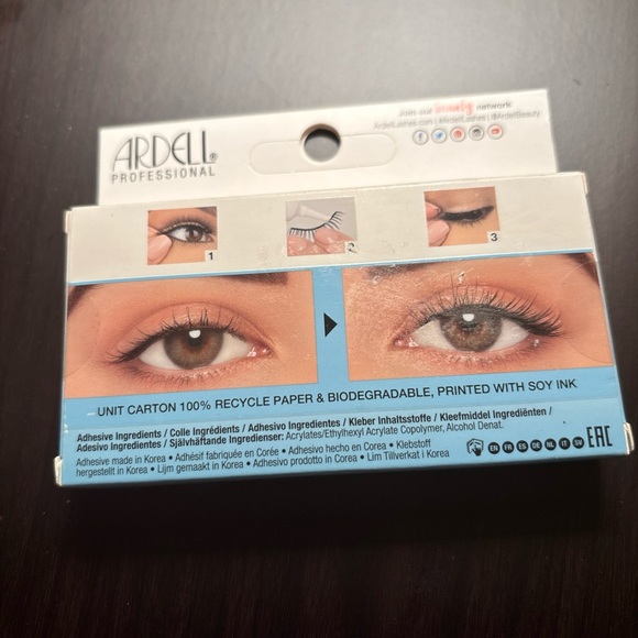 Ardell Light As Air Lashes - Black - Picture 4 of 4